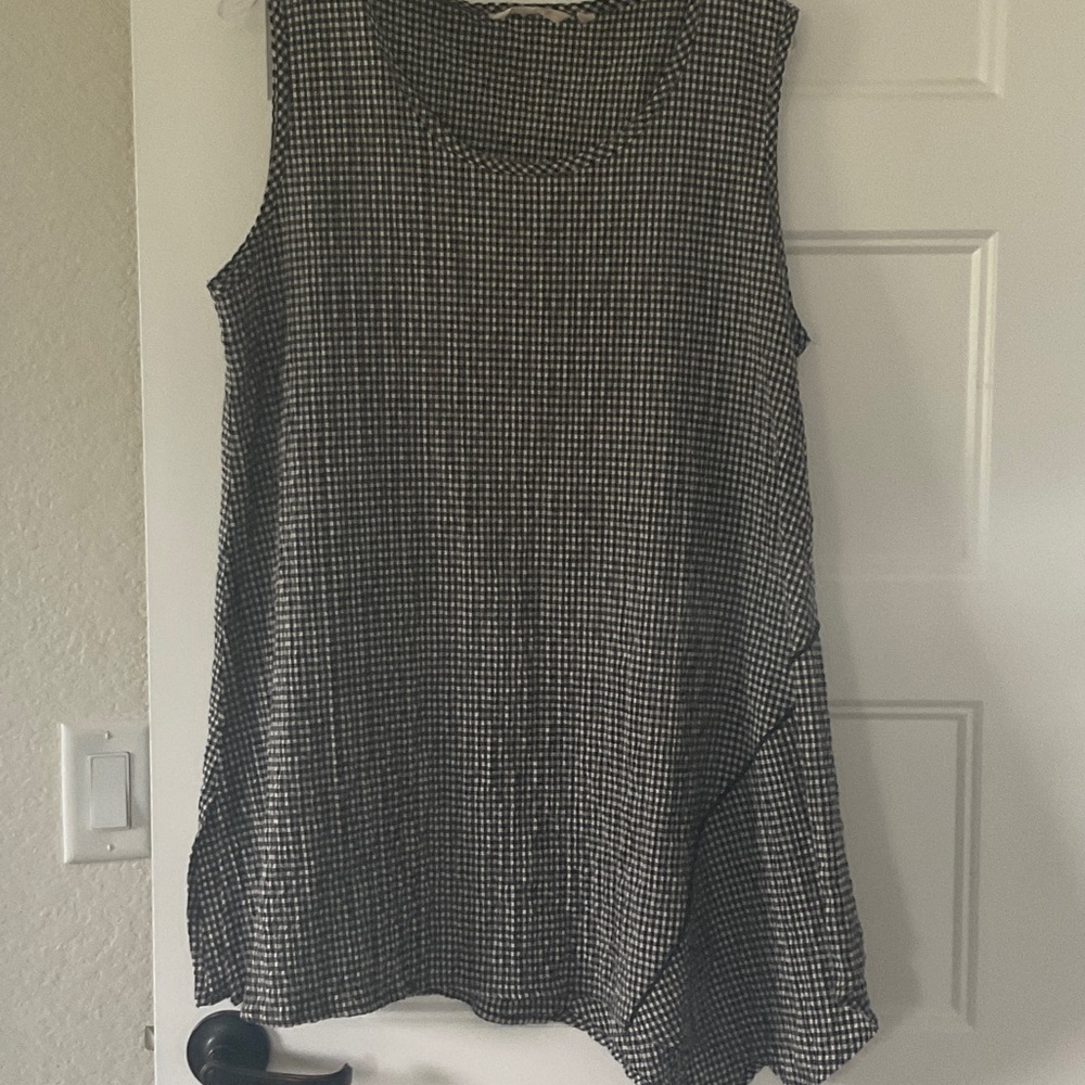 Soft Surroundings Black and White Sleeveless Tunic
